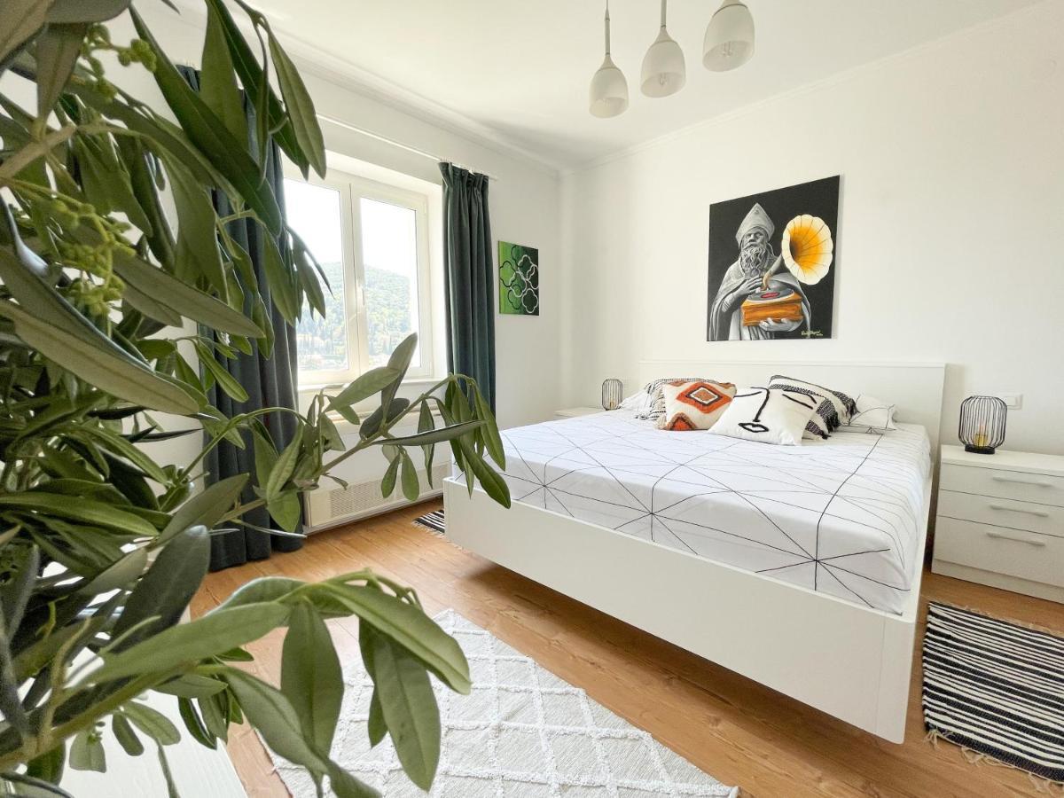 Melisa Apartment With Balcony & Free Parking Дубровник Екстериор снимка