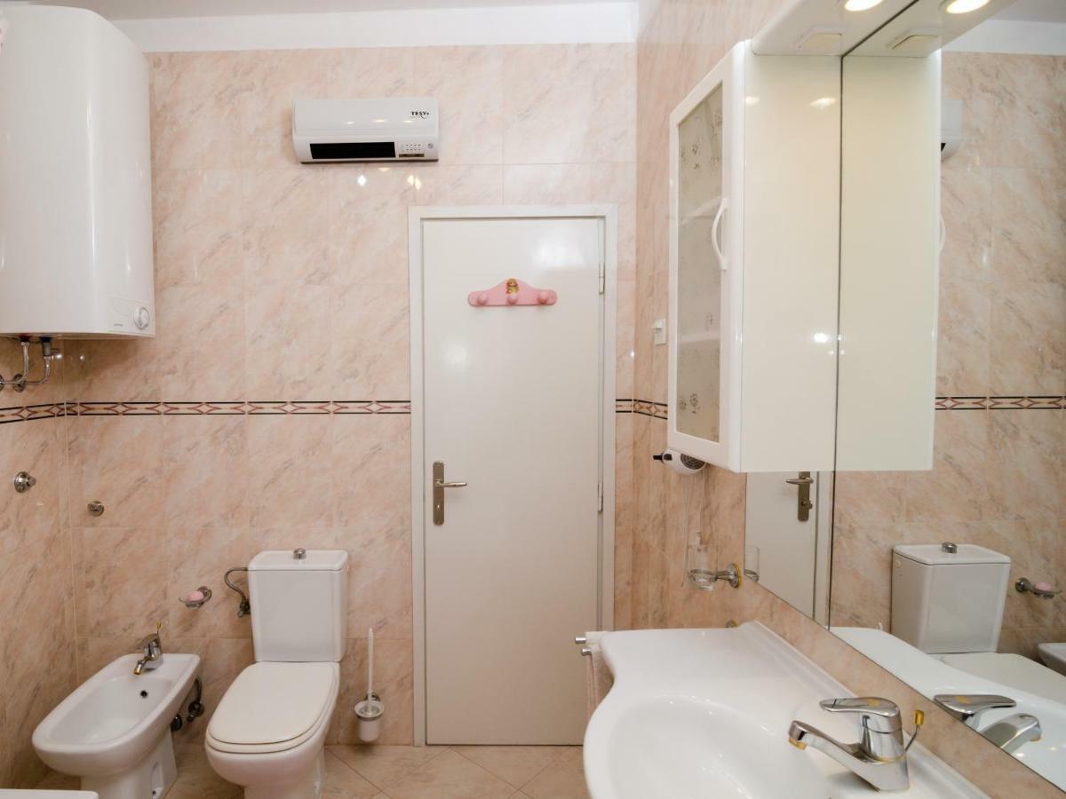 Melisa Apartment With Balcony & Free Parking Дубровник Екстериор снимка
